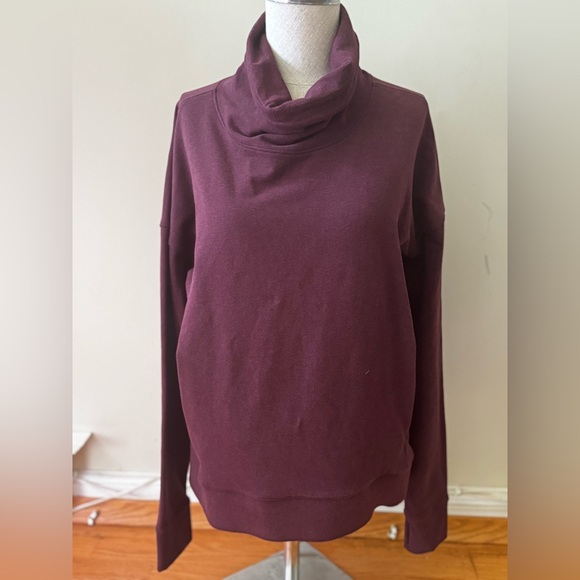 Lululemon Go Forward Pullover
Heathered Bordeaux Drama Wine
Size 8
W3CA3S - Picture 2 of 15